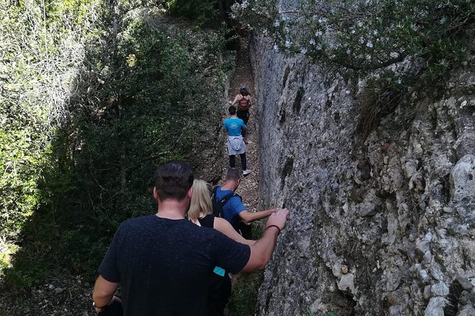Montserrat Land of Shrines - One Day Small Group Hiking Tour from Barcelona - Guides Matter Here, and the Names People Mention Keep Coming Up