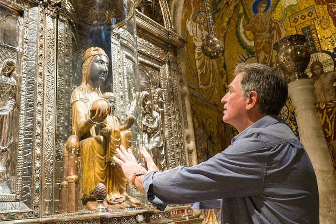 Montserrat Monastery Half Day Experience from Barcelona - Best moments to aim for, even when crowds show up