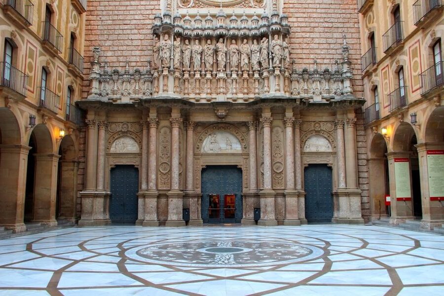 Montserrat: Private Half-Day Tour from Barcelona - Pickup and the scenic drive up from Barcelona