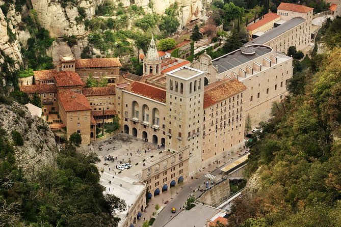 Montserrat Private Tour w/ Official Guide + Hotel or Port pick up - Dress Code Reality Check (Do This Before You Leave)