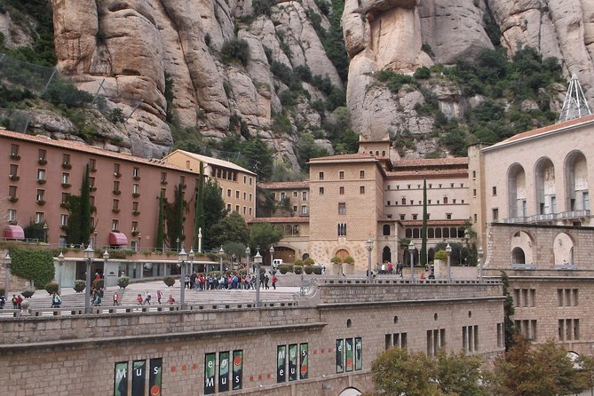Montserrat Private Tour w/ Official Guide + Hotel or Port pick up - Timing, Choir Moments, and How Not to Get Crunched