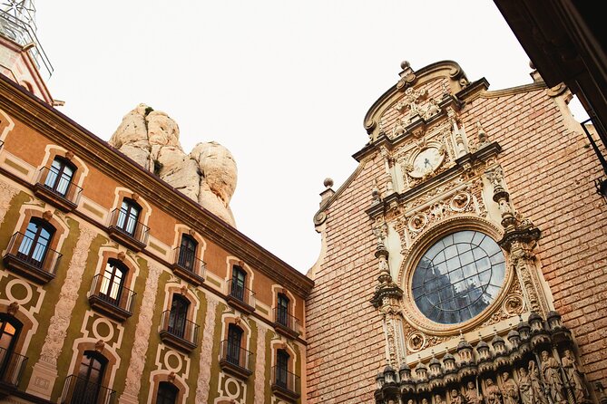 Montserrat Skip the Crowds & Choir Afternoon Tour from Barcelona - Leaving Barcelona Nord at 4:00 pm, and Why That’s Smart