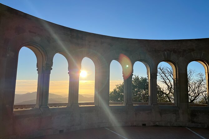 Montserrat very early : Hiking, Abbey, very small group - Back to Barcelona by 13:30: plan your afternoon like a local