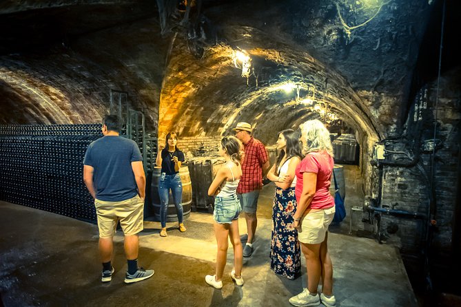 Montserrat & Winery Visit Tour with Traditional Farmhouse Lunch - Key things I’d circle before you book