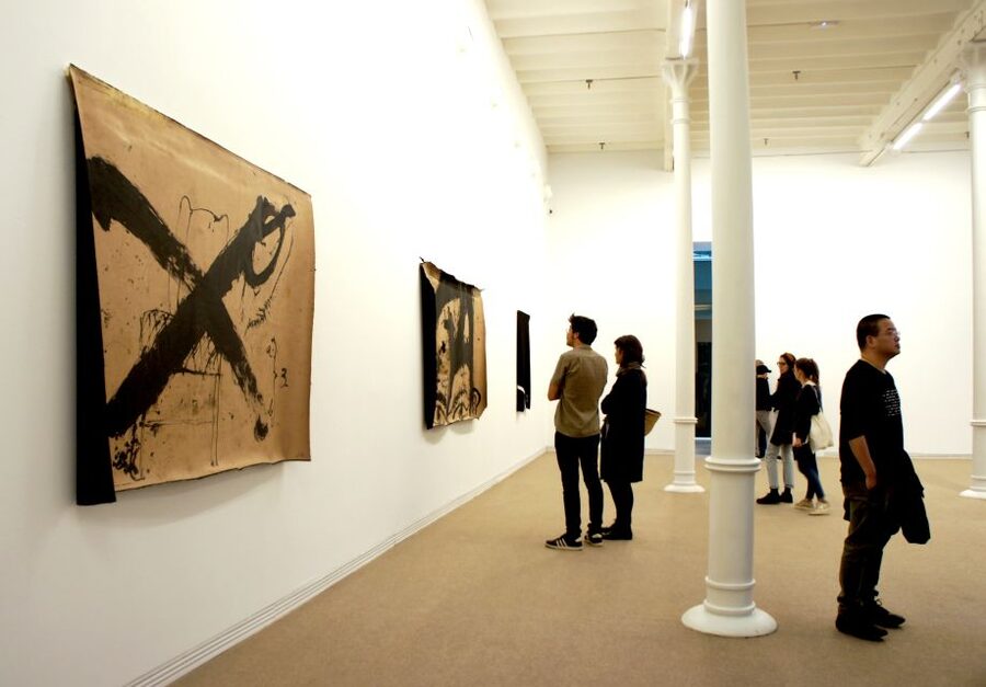 Museu Tàpies Barcelona – Ticket & Art Exhibitions - Anna Malagrida: Opacitas, Ensuring Transparency (until September 28, 2025)