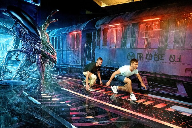 Museum of Illusions Guided Tour - Photo strategy that saves time and frustration