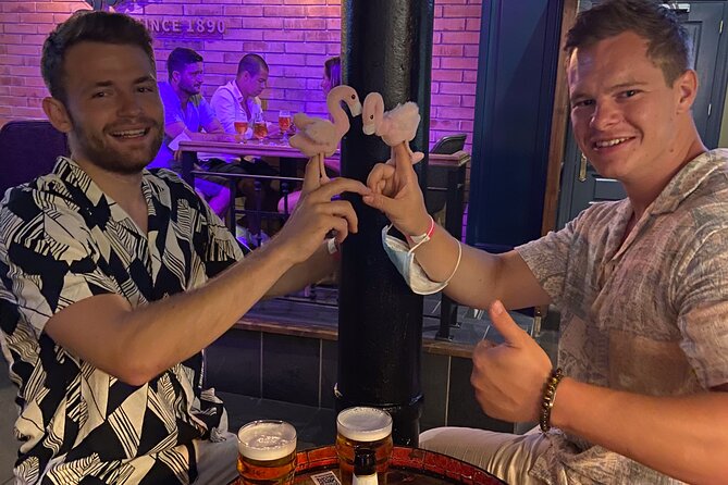 Nightlife Tour - Barcelona Bar Crawl with Flamingos - Why this Flamingos Barcelona bar crawl feels more “social” than random hopping