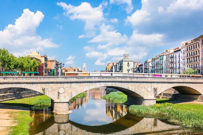 One Hour Game of Thrones Tour - Guides Matter: Why Jordi and Dani Get Named in the Feedback
