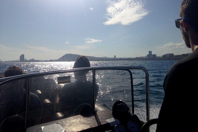 One-hour High-Speed Powerboat Ride - What You’re Really Buying on This 1-Hour Powerboat Ride