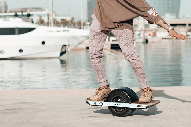 ONEWHEEL Experience Barcelona - Learning balance and control without feeling rushed