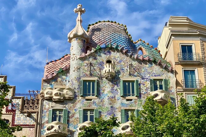Online Experience: Zoom around panoramic Barcelona - Barceloneta beach time, lunch menus, and tapas logic