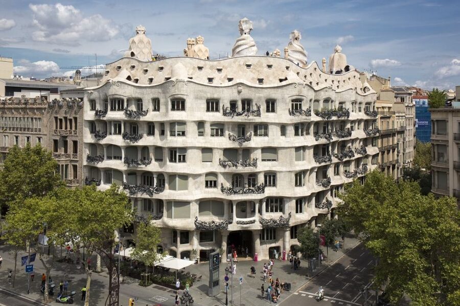 Panoramic Barcelona and Montserrat Excursion - What that Barcelona free time gives you after the morning circuit