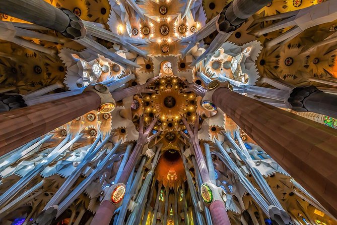 Park Guell and Sagrada Familia Private Tour with Hotel pick-up - Why this 8-hour highlights day feels so efficient
