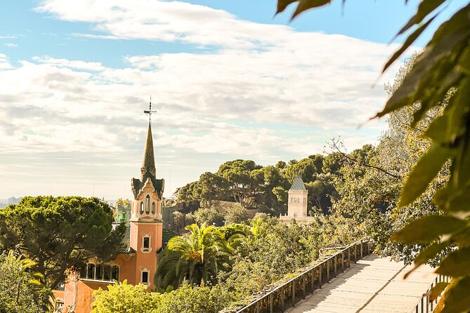 Park Guell and Sagrada Familia Tour with Skip the Line Tickets - Skip-the-line tickets: what you gain, and what you still handle