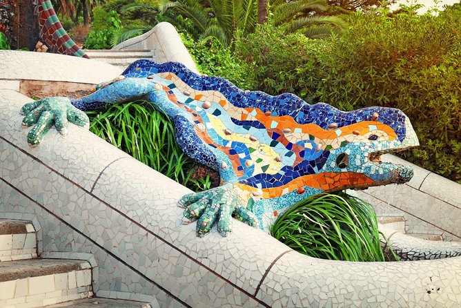 Park Guell Guided Private Tour - Park Güell, but with a guide doing the heavy thinking