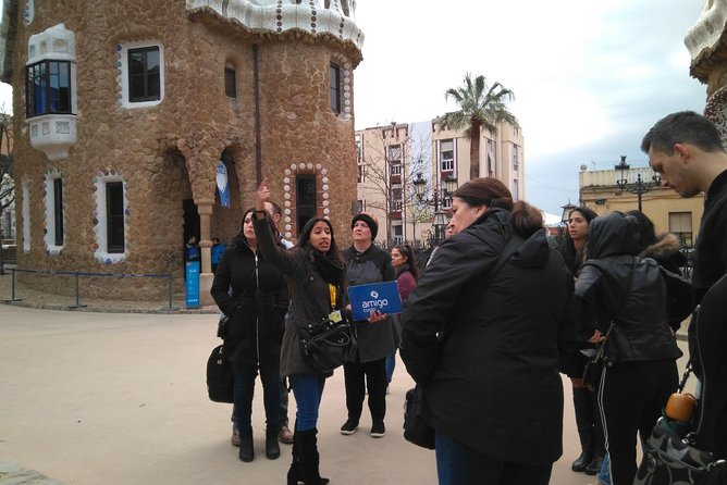 Park Guell Guided Private Tour - What the 1 hour 15 minutes inside Park Güell actually covers