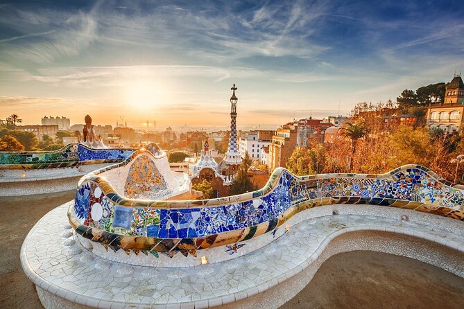Park Güell Guided Tour in Barcelona - Main Terrace Views and the Serpentine Bench Moment