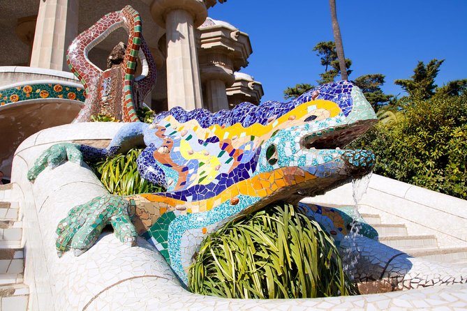 Park Guell Guided Tour with Skip-the-Line Ticket - Your one-hour guided walk: what you should pay attention to