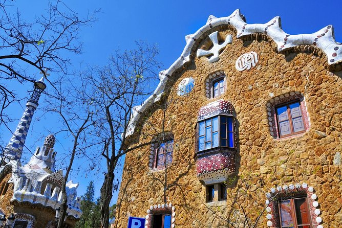 Park Guell Guided Tour with Skip the Line Tickets - Walking Reality Check: Shoes, Heat, and Photo Time