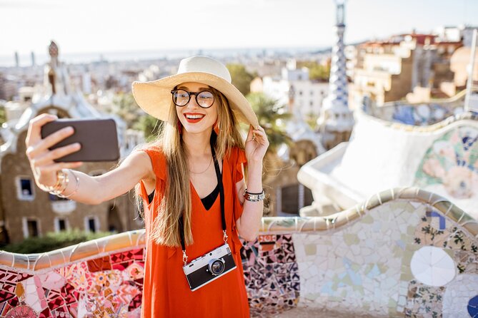 Park Guell Guided Tour with Skip the Line Tickets - Entering Gaudí’s World: Dragon Staircase, Gatehouses, and the First Big Moments