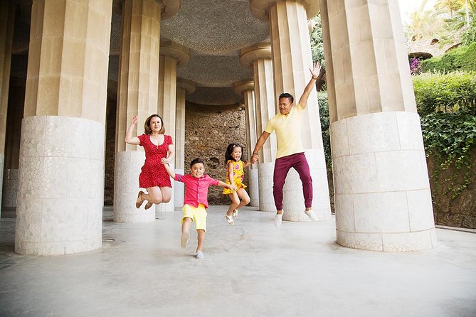 Park Guell Private Photoshoot with Skip the Line Ticket - Guaranteed skip-the-line entry, and why that matters here