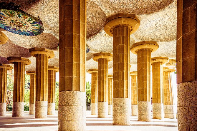 Park Güell Skip-the-Line Guided Tour Barcelona - Crowd and timing reality check