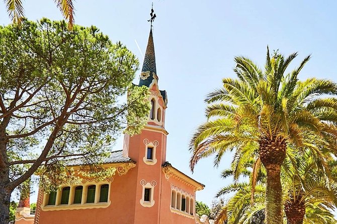 Park Güell with Skip the line tickets and Hotel Pickup - The 1.5 hour route: Monumental entrance, pavilions, Dragon Staircase