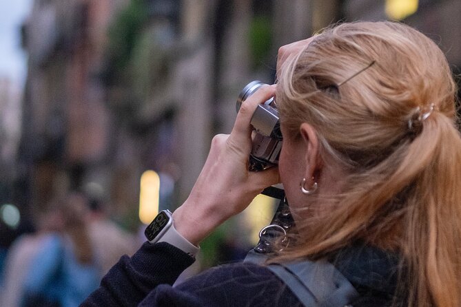Photo Walking Tour Barcelona Cathedral Gothic Quarter El Born - Key moments and photo advantages to expect