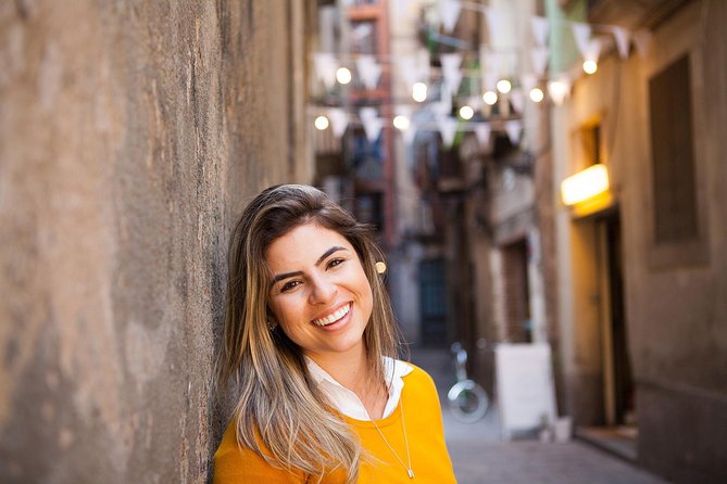 Photoshoot tour in Barcelona Secret Corners - El Born and La Ribera: Alleyways, Another Church, and More Barcelona Character
