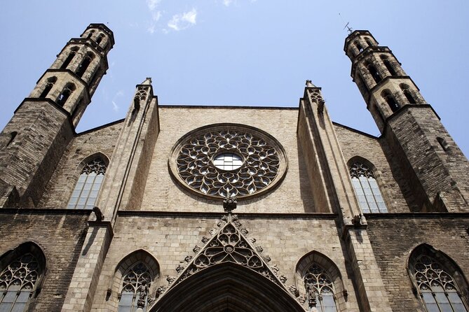Picasso Museum Guided Tour in Barcelona - Barcelona context, Picasso’s changing style, and why the guide matters