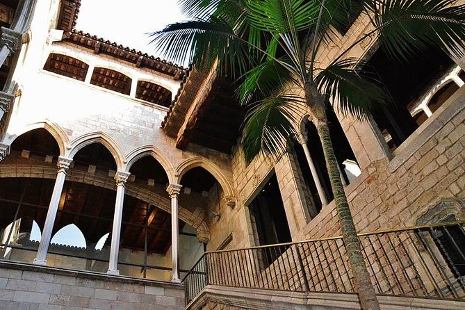 Picasso Museum & Private Walking Tour of Born or Gothic Quarter - Dress Code Rules: The Most Common Way People Lose Entry