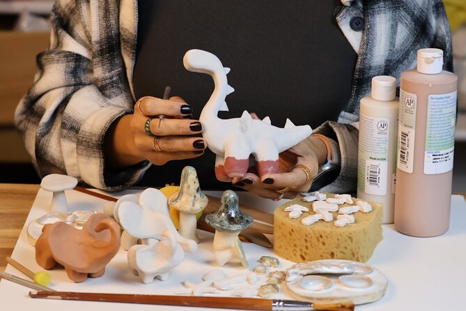 Pottery Workshop and Wine – Barcelona - Getting Started at Tiwona, and How the 2 Hours Usually Feel