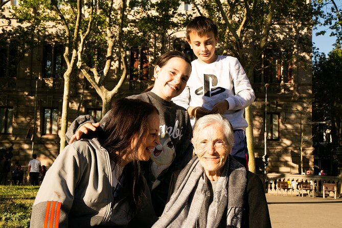 Private and Personalized Photography Adventure in Barcelona - How the Shoot Actually Feels: Direction When You Need It