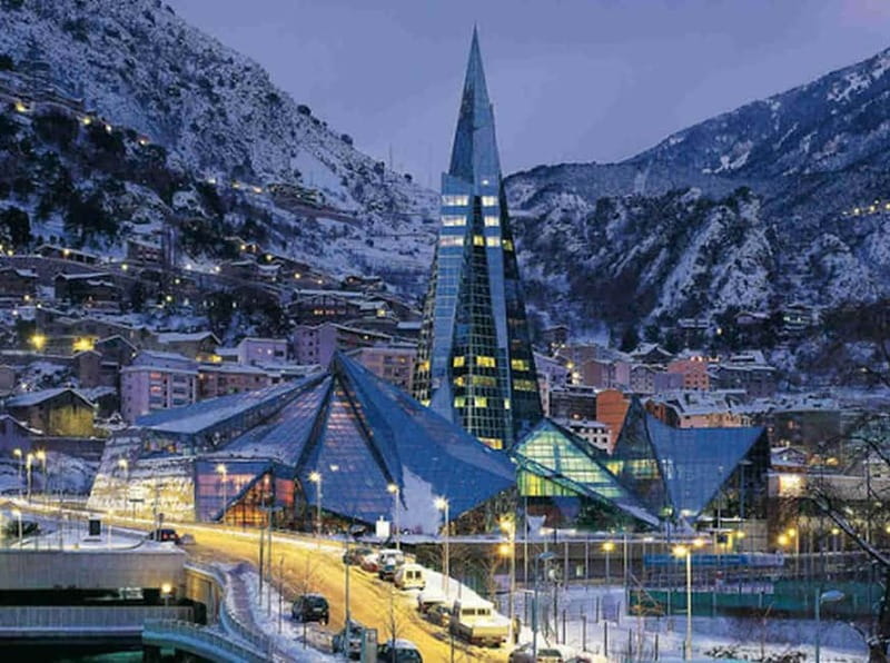 Private Andorra or Pyrinees Ski / Snowboard Tour Day trip - Food, Optional Restaurant Stops, and Staying Energized