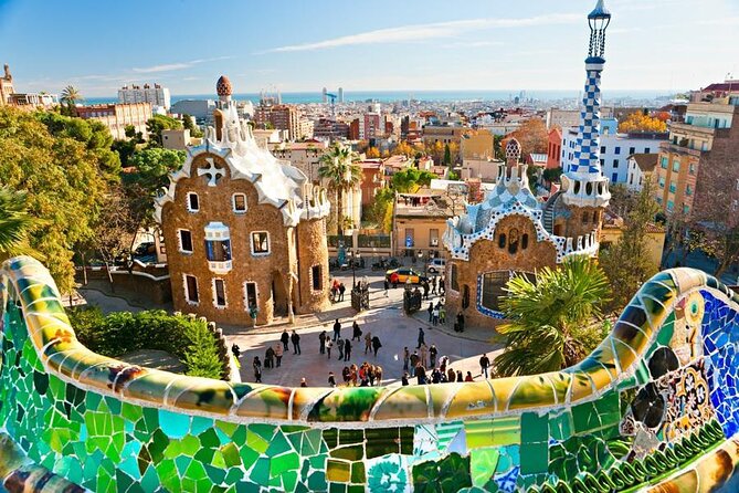Private Barcelona and Park Güell Tour with hotel Pick-up - Key things to love about this tour