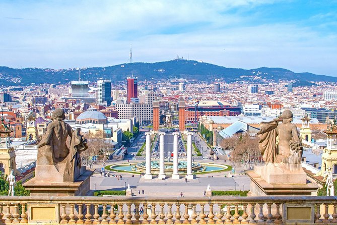 Private Barcelona and Sagrada Familia Tour with Hotel Pick-up - Gothic Quarter walking: narrow lanes with real place meaning