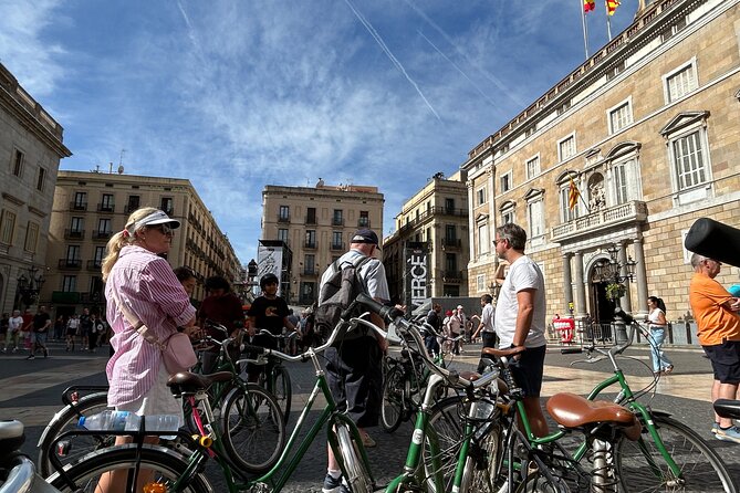 Private Barcelona Bike or E-Bike Tour - Plaça Reial, Sant Jaume, and Plaça del Rei: Starting With Barcelona’s Center of Gravity