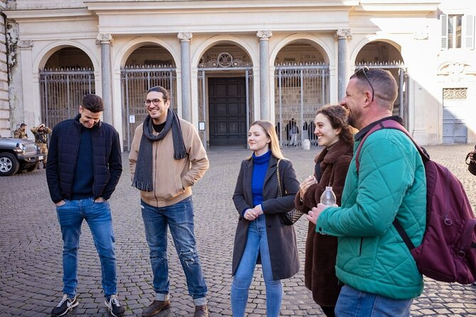 Private Barcelona Highlights: Gothic Quarter with a Local Guide - Els 4 Gats and El Mon Neix En Cada Besada: art culture before the cathedrals