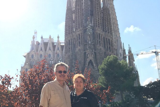 Private Barcelona Highlights: Gothic Sagrada Familia & Park Güell - Key highlights to know before you go