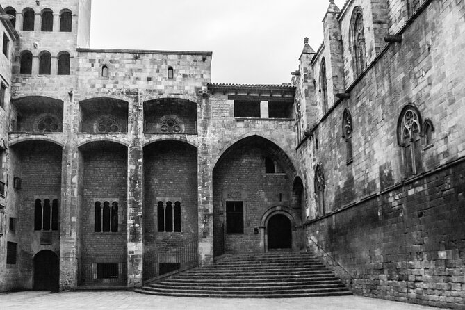 Private Barcelona Old Town Walking Tour: Gothic Quarter & Born - Born’s Market Ruins and a Sweet Finish at Hofmann