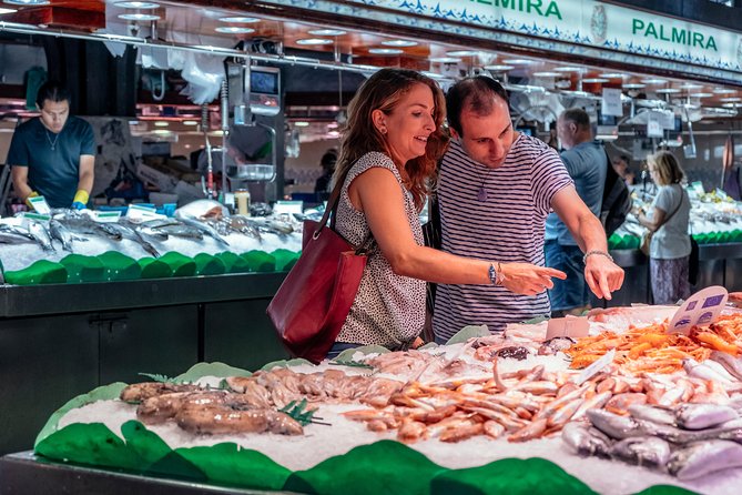 Private Barcelona's Favourite Markets Tour: 10 Tastings - Guides make the difference: flexibility and real city advice