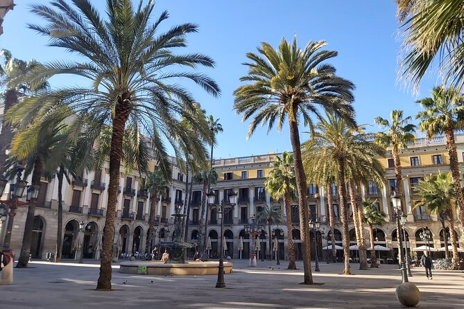 Private Bike tour for families - Parc de la Ciutadella: big park energy, built-in breaks
