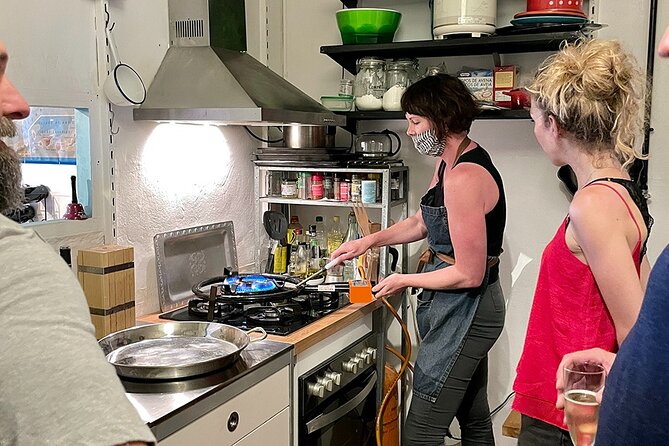 Private Cava Sabrage and Paella Class in Barcelona - Saber time: how the cava sabrage part actually goes