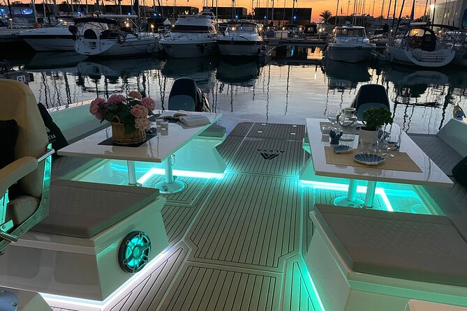 Private Charter in Catamaran Alexa by Barcelona 12 pax 2/4/8 HS - A Private Catamaran Charter That Starts in Port Olímpic