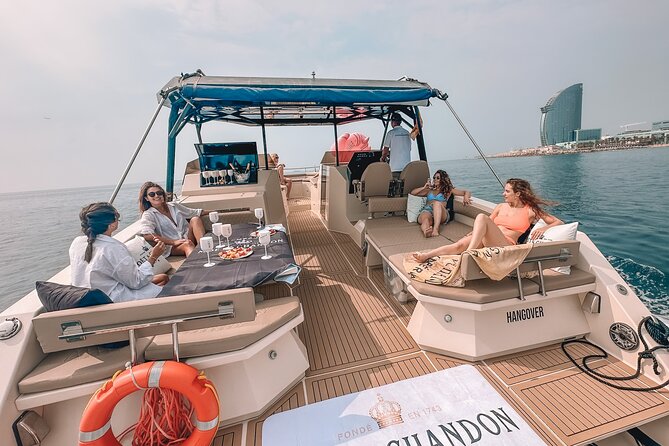 Private Charter in Catamaran Alexa by Barcelona 12 pax 2/4/8 HS - Space, Comfort, and Who This Charter Fits Best