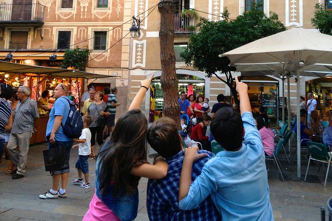 Private Family Experience - Dragon Tour in Barcelona for Kids - Why a dragon theme works in Barcelona’s Gothic Quarter
