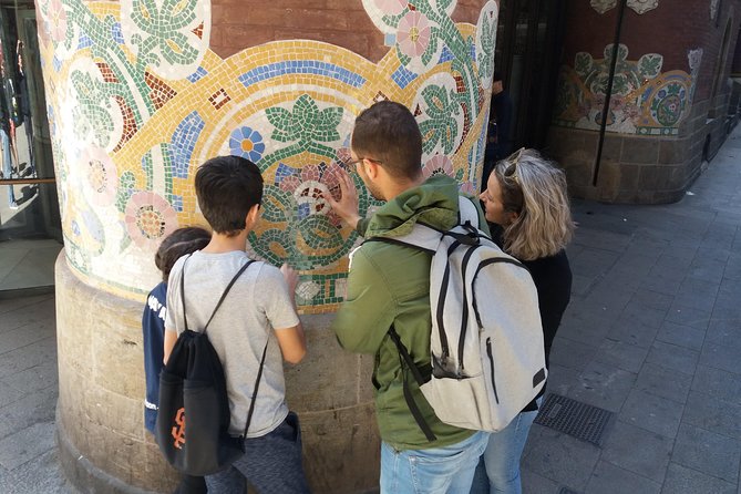Private Family Experience - Dragon Tour in Barcelona for Kids - A quick word on guide reliability (based on the record you shared)