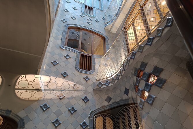 Private First Access Casa Batlló Experience With Breakfast - Private first access at Casa Batlló, before the crowd arrives
