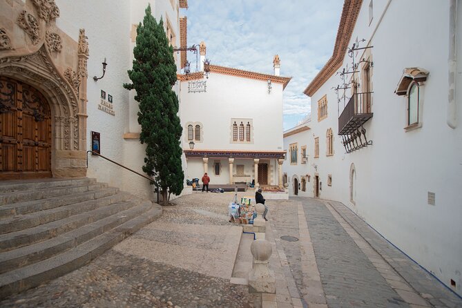 Private Full-Day Tarragona and Sitges - Santa Tecla Cathedral: Mudejar details, a crypt built on Roman foundations
