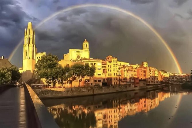 Private Girona Tour Costa Brava & Lunch Experience from Barcelona - Pont de les Peixateries Velles and Rambla de la Llibertad: quick wins for photos and orientation